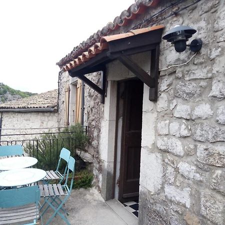 Maison Pierre Et Voute Au Coeur Du Village Balazuc Eksteriør billede